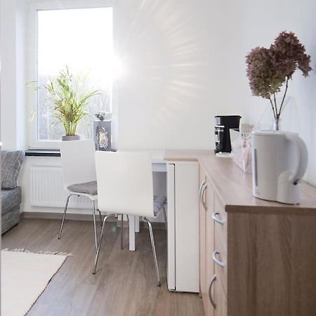 Preiswertes Modernes Gaestezimmer In Aue Bad-Schlema Экстерьер фото